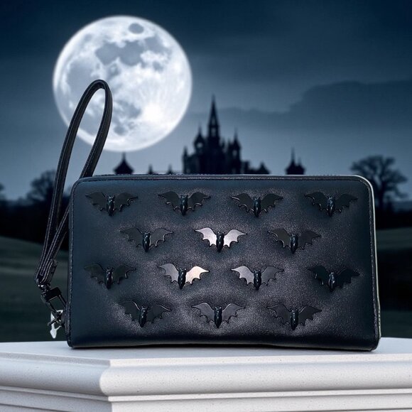 Betsey Johnson Large Black w/Bats Wristlet Phone Case Clutch Wallet NWT - Picture 1 of 8
